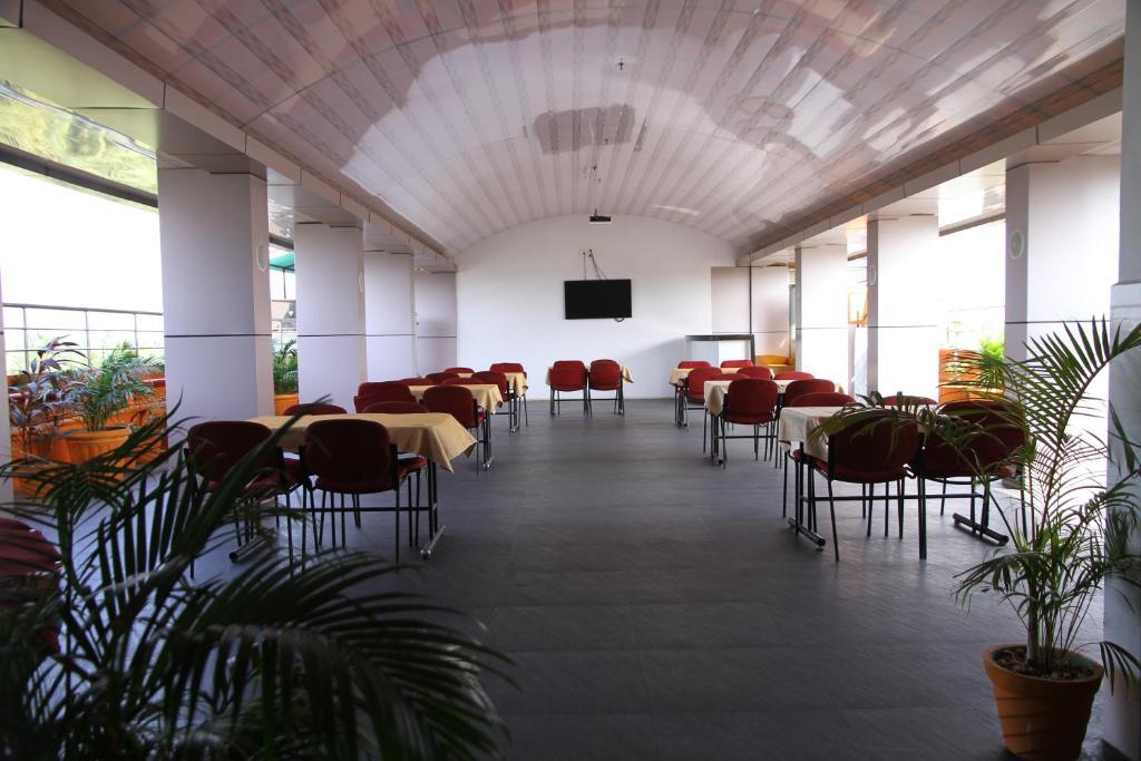 Hotel Gokulam Park Ченнаї Екстер'єр фото