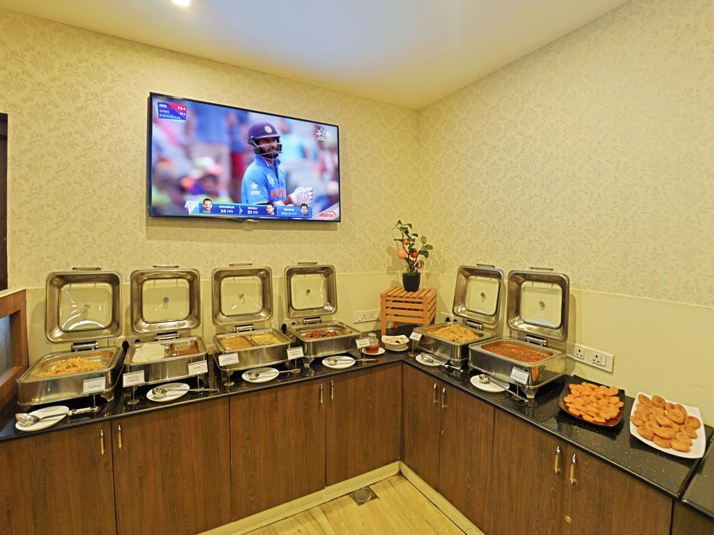 Hotel Gokulam Park Ченнаї Екстер'єр фото