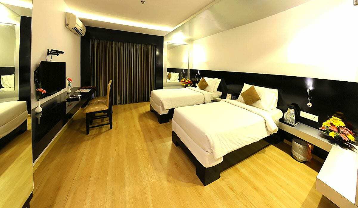 Hotel Gokulam Park Ченнаї Екстер'єр фото